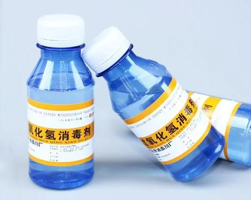 猫咪误食异物呕吐出来就没事了吧,猫咪把喂食软管吃进肚子里了