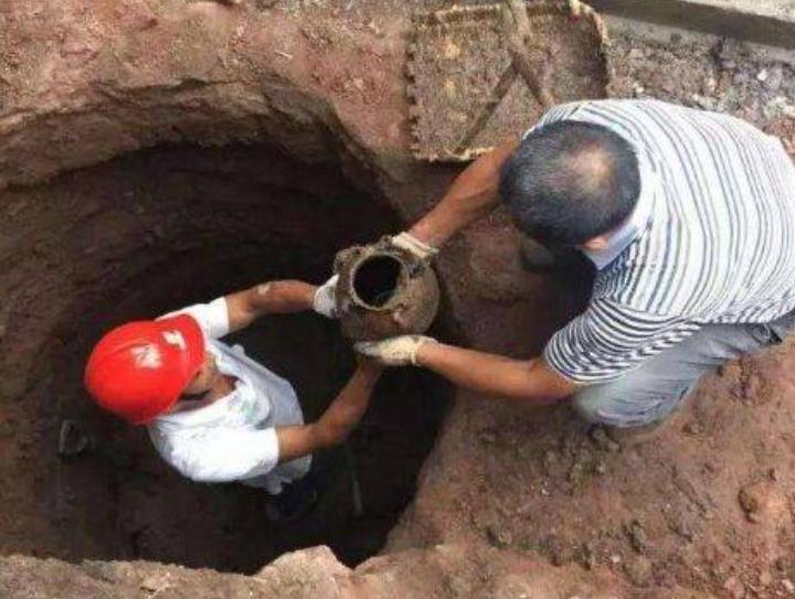 古井古墓挖出国宝,浙江一口古井闹鬼事件