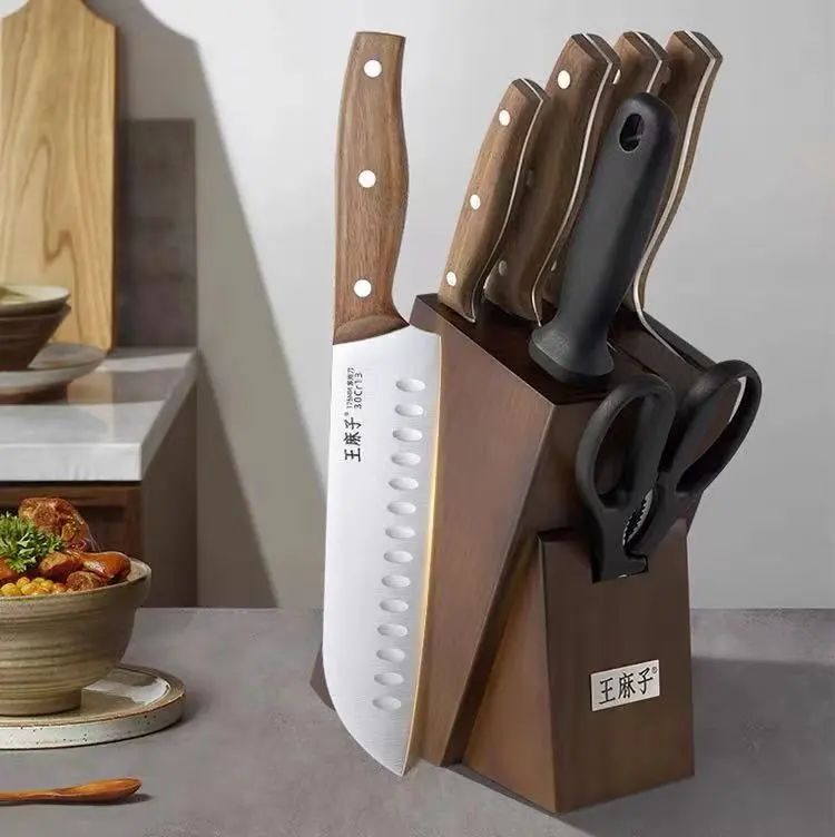 两把菜刀,两把菜刀剁东西