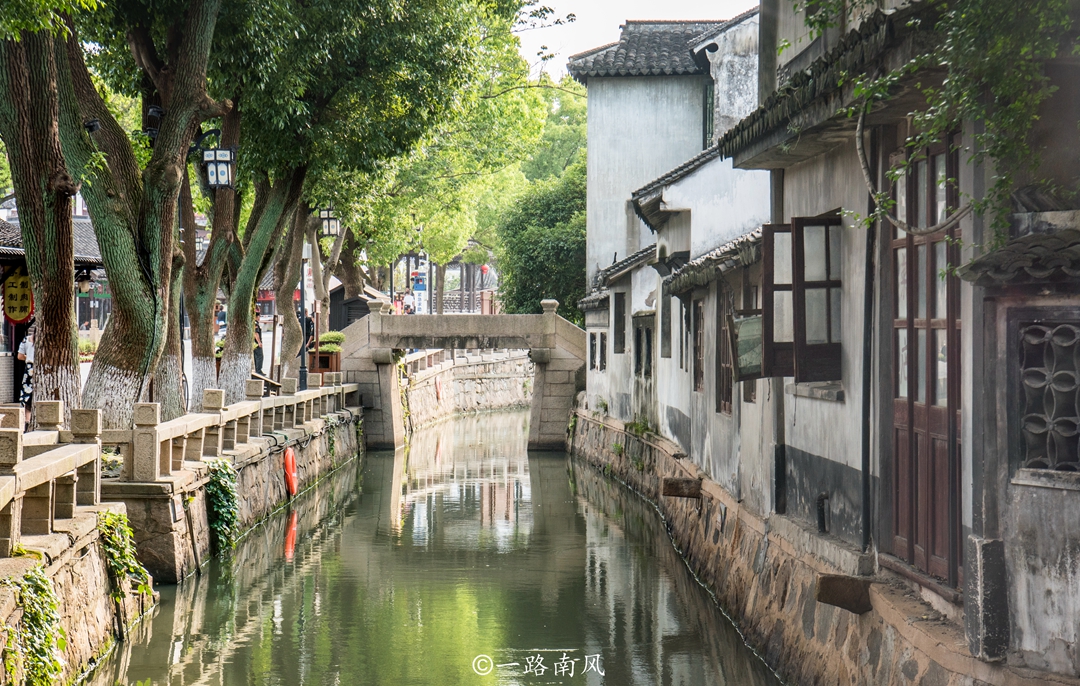 苏州甪直古镇开放了吗,苏州甪直古镇和周庄古镇哪个好玩