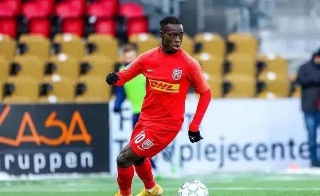 逆天风速短跑比赛,逆天跑步成绩