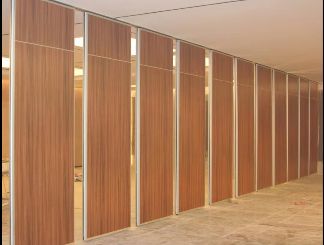 移动隔断墙优缺点,展厅全自动移动隔断墙