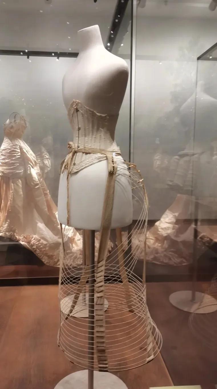 中国丝绸博物馆和中国之江博物馆,博物馆中国的服装