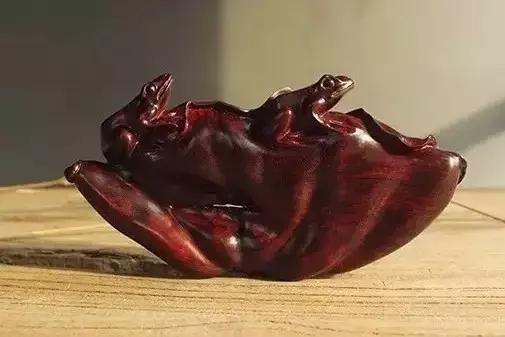 佛手雕件的寓意和象征,翡翠常见的雕件及寓意