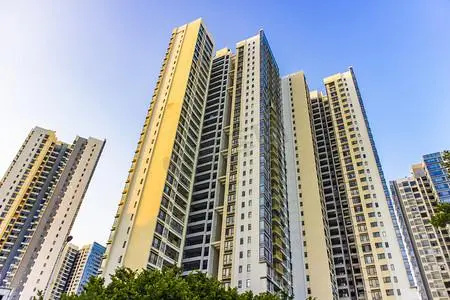 31岁“大姑娘”买下23㎡蜗居，小家切两半做客厅卧室：也太舒服了