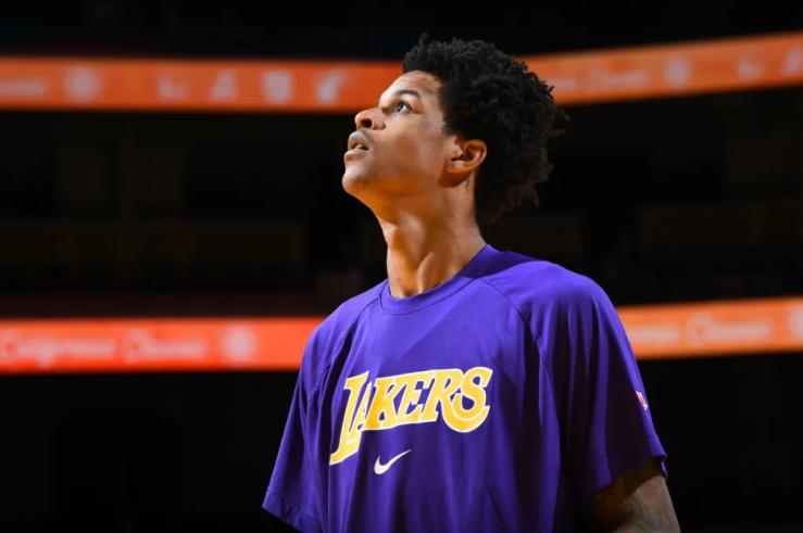 开胸手术3年后，奥胖儿子签约点燃，命途多舛又乐观的何止二舅