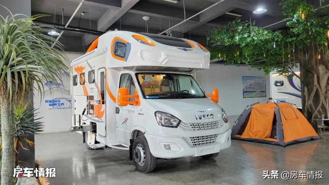 国产房车最顶级6x6自动挡房车,房车6.5t最新款
