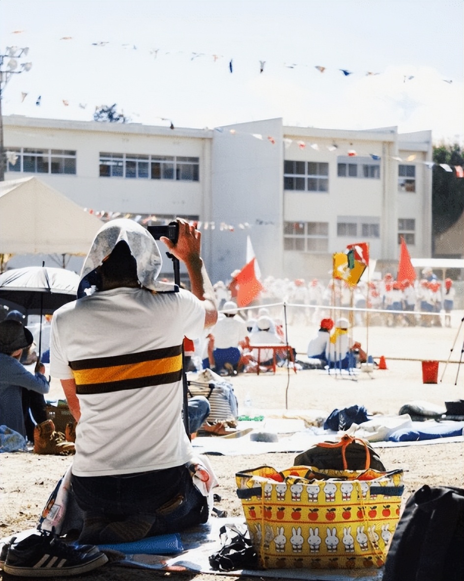 爸爸拍坏人女儿却被偷走完整版,日本爸爸偷拍孩子