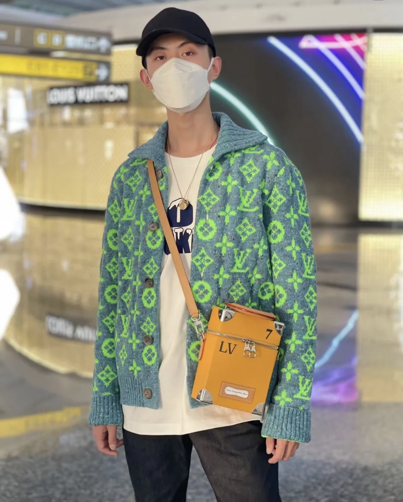 edition牦牛绒长款毛衣开衫外套,louisvuittonmonogram提花摇粒绒外套