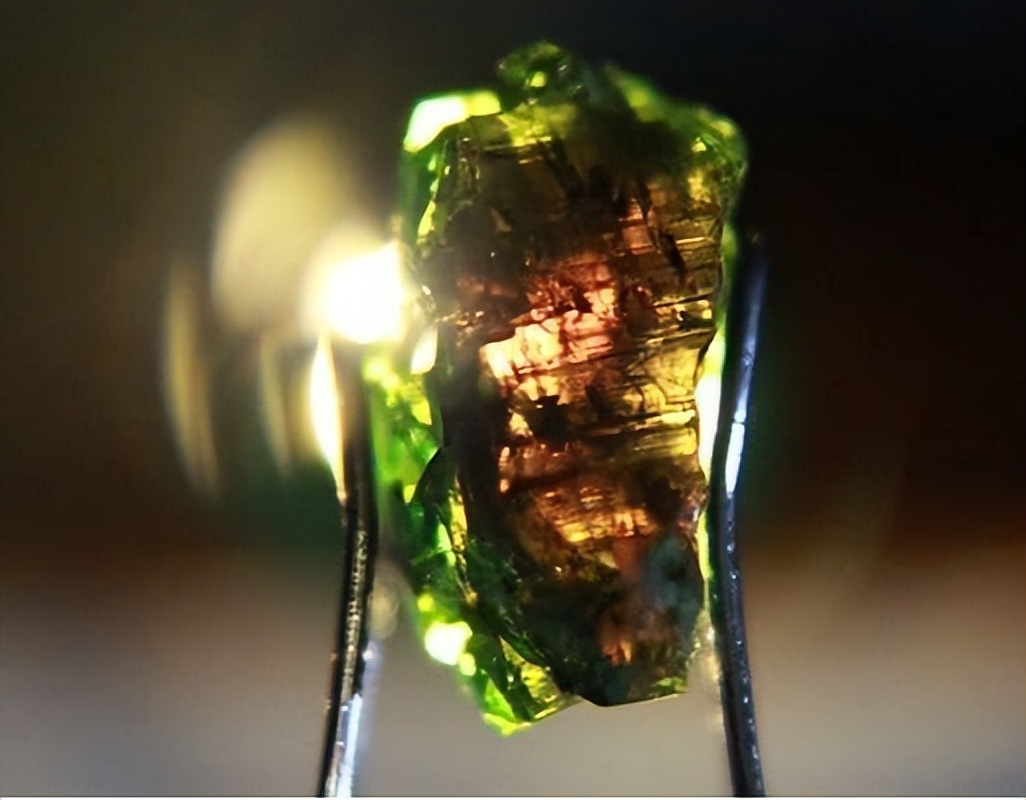 宝石中的黑科技，“乌桑巴拉效应”是什么？