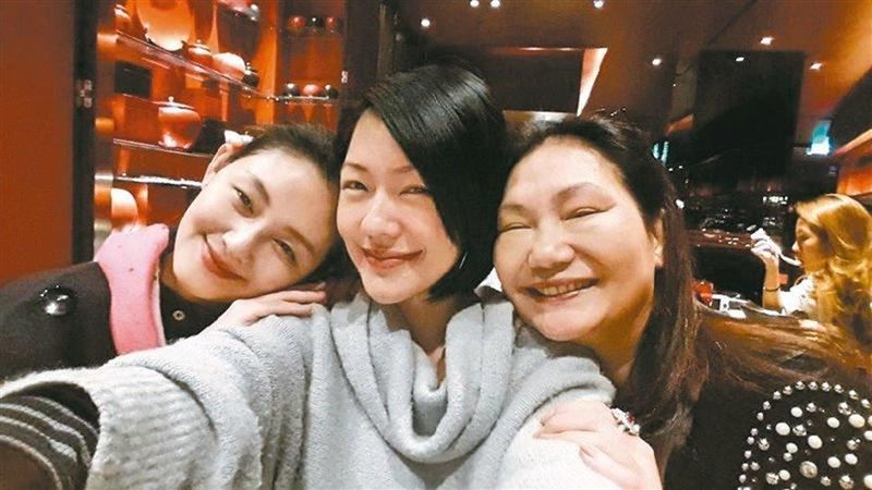 张兰信任的王伟忠首度发声，曝光与汪小菲、大S私下互动内容