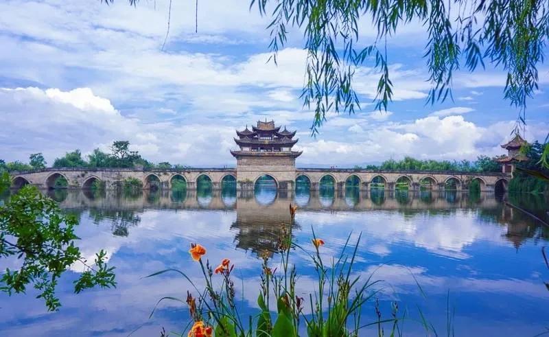 夏天云南最适合避暑的城市,云南既适合避寒又适合避暑的地方