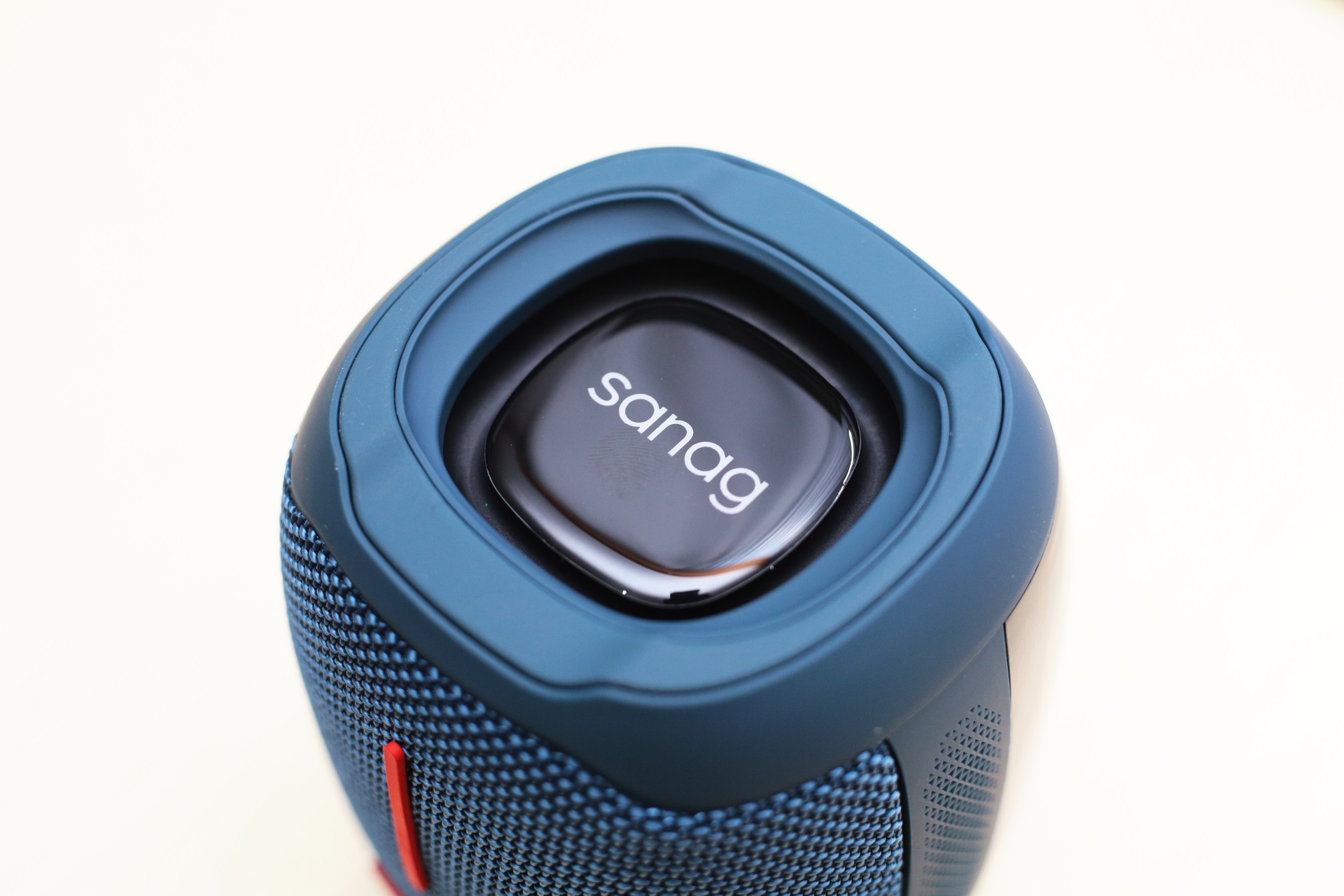 适合户外露营的音箱怎么选?炫彩灯光音箱Sanag塞那V12SPRO开箱