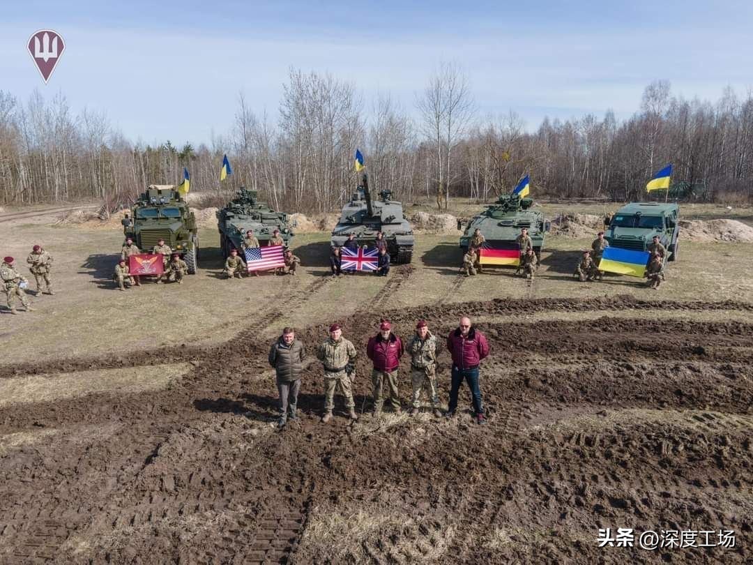 乌军面对俄军的三大攻势,乌军大举反攻40辆坦克冲锋数十次