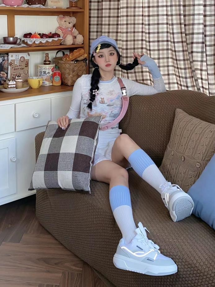 回力最新款大字母,回力新款经典