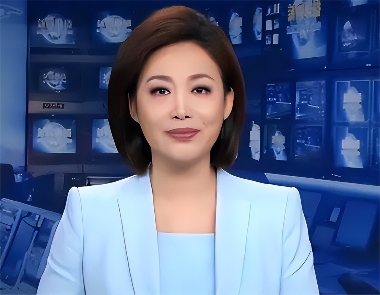 央视播音员郑丽近照,央视新闻播音主持人郑丽