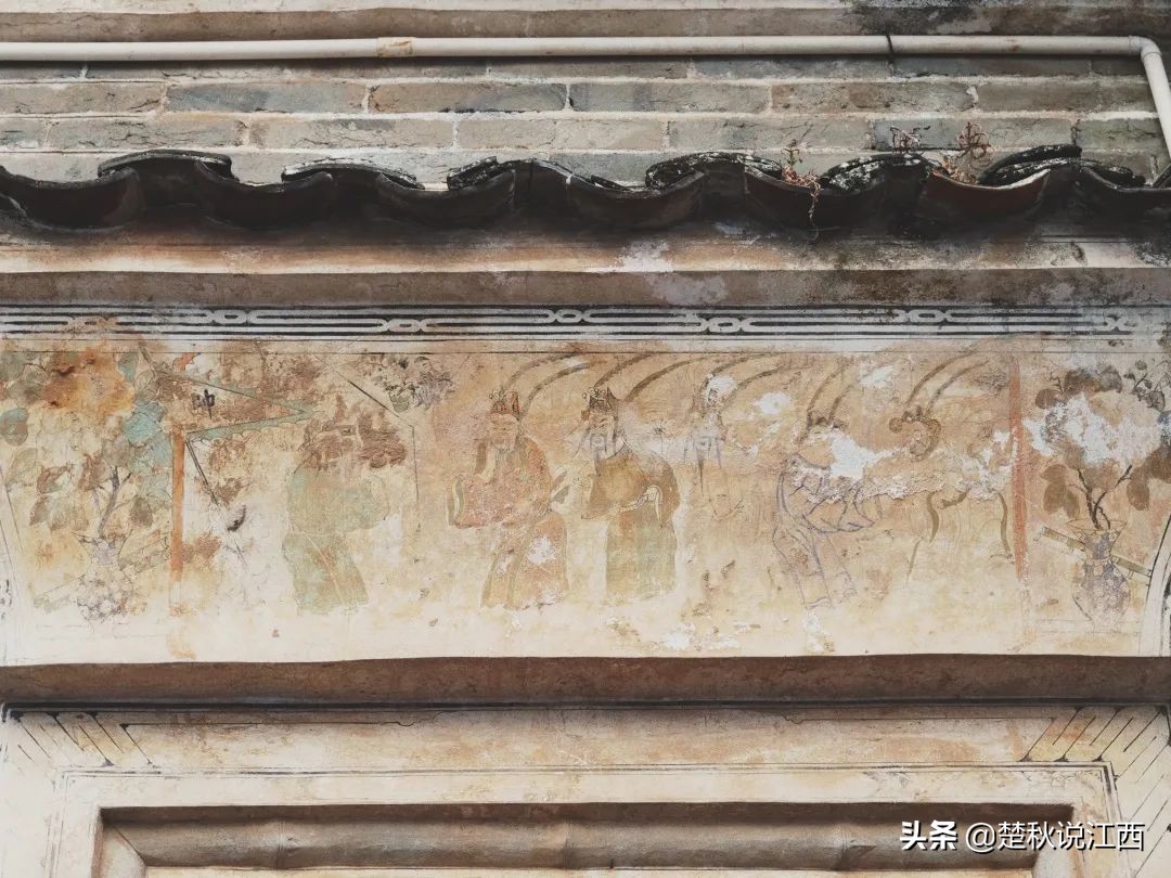 一个极具历史文化底蕴的古村,这个古村风景一绝