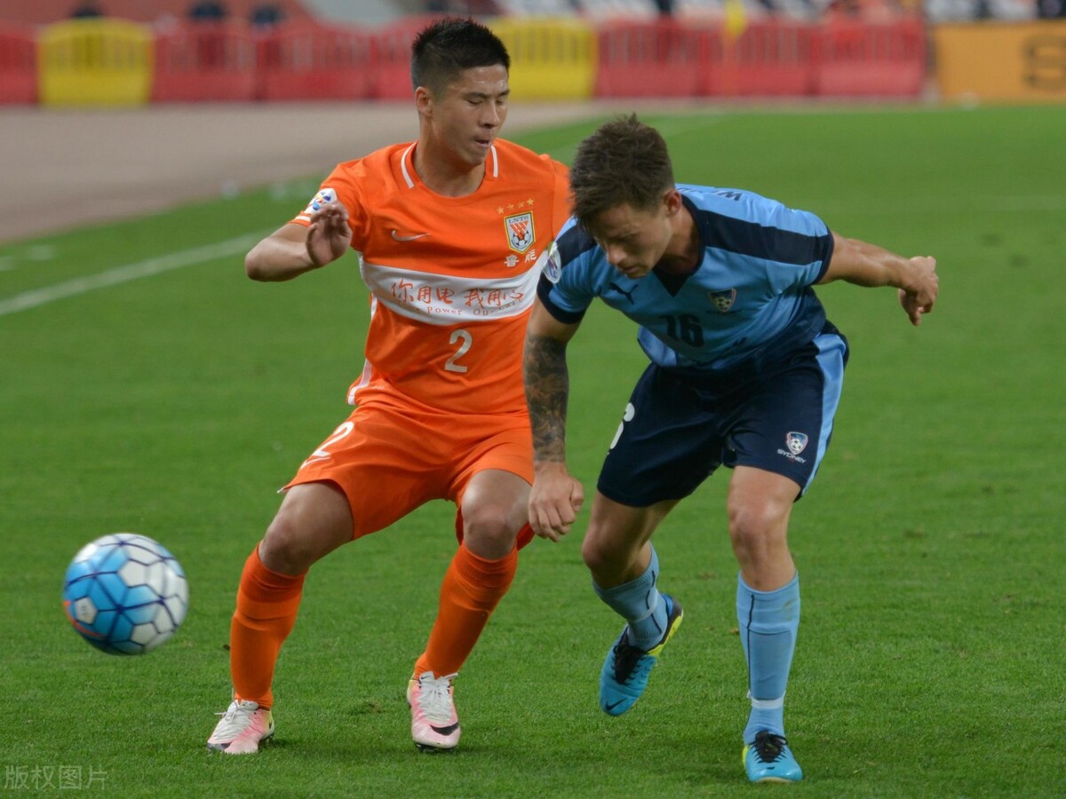 他是鲁能球迷公认的坏小子，加盟球队后年年被下放，曾拉黑戴琳