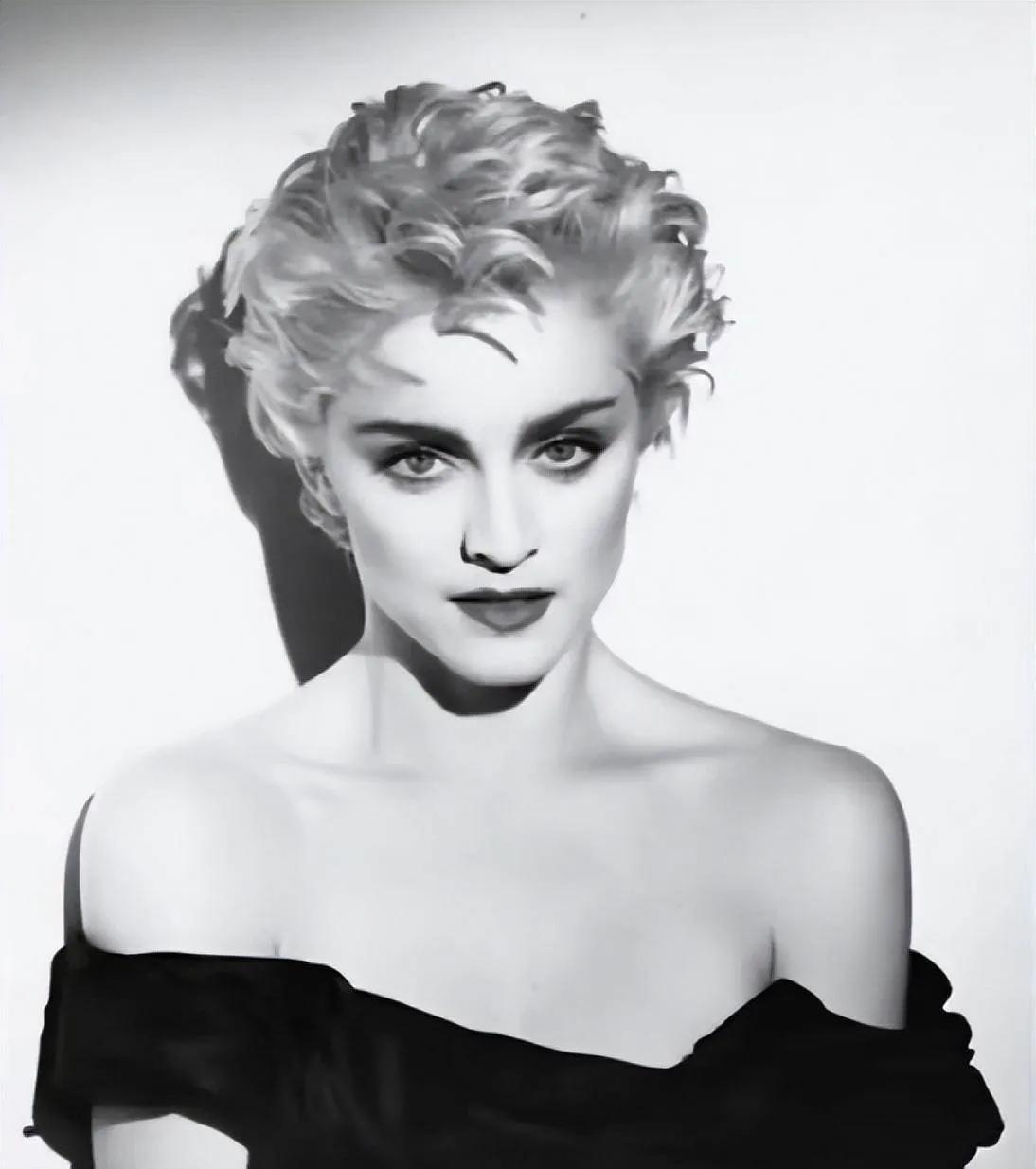 各前辈评价华晨宇,如何评价华晨宇的歌曲