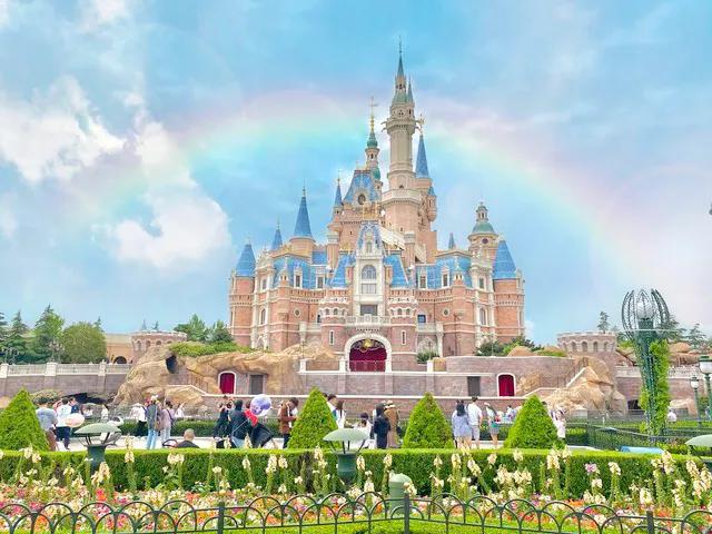 上海迪士尼乐园酒店多少钱一晚上,上海迪士尼乐园酒店