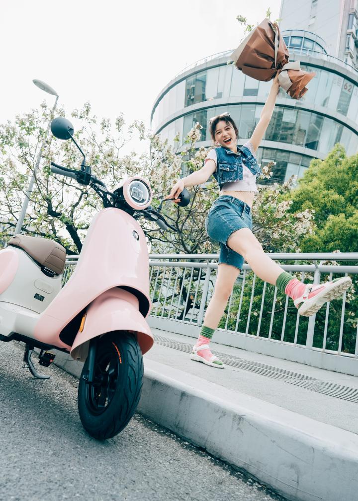 九号电动车c90和小牛mqi2s对比,9号电动车c90和小牛电动车哪个好