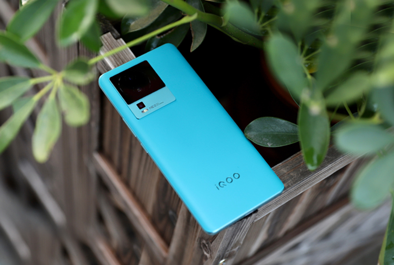 骁龙8 直面屏手机512g内存 (256g内存骁龙8+的百元机)