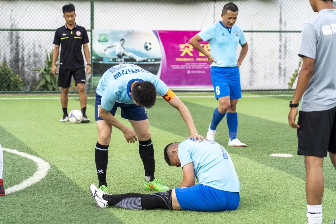 缁胯尩鍦轰笂灞曢閲囪冻鐞冨皬灏嗗垱浣崇哗,鍐嶆垬鍐嶆嵎