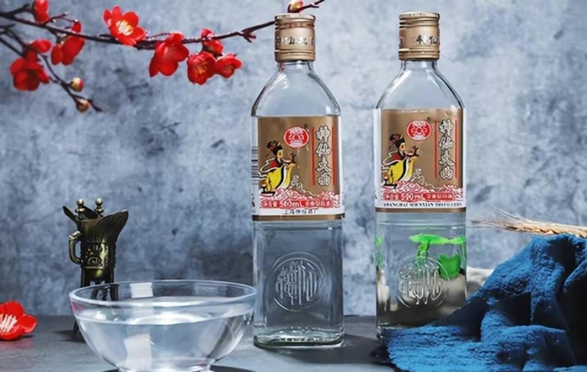 茅台专卖店1499为什么整箱卖3千多,为什么全网都是1499飞天茅台