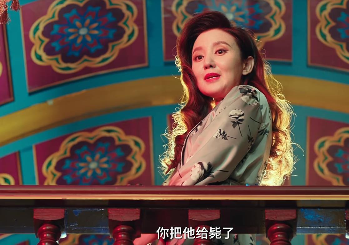 最近脸僵硬的女星,脸部变僵硬的女明星