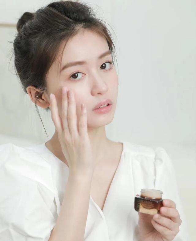 三四十妈妈用什么眼霜,30-40岁最适合的眼霜怎样用