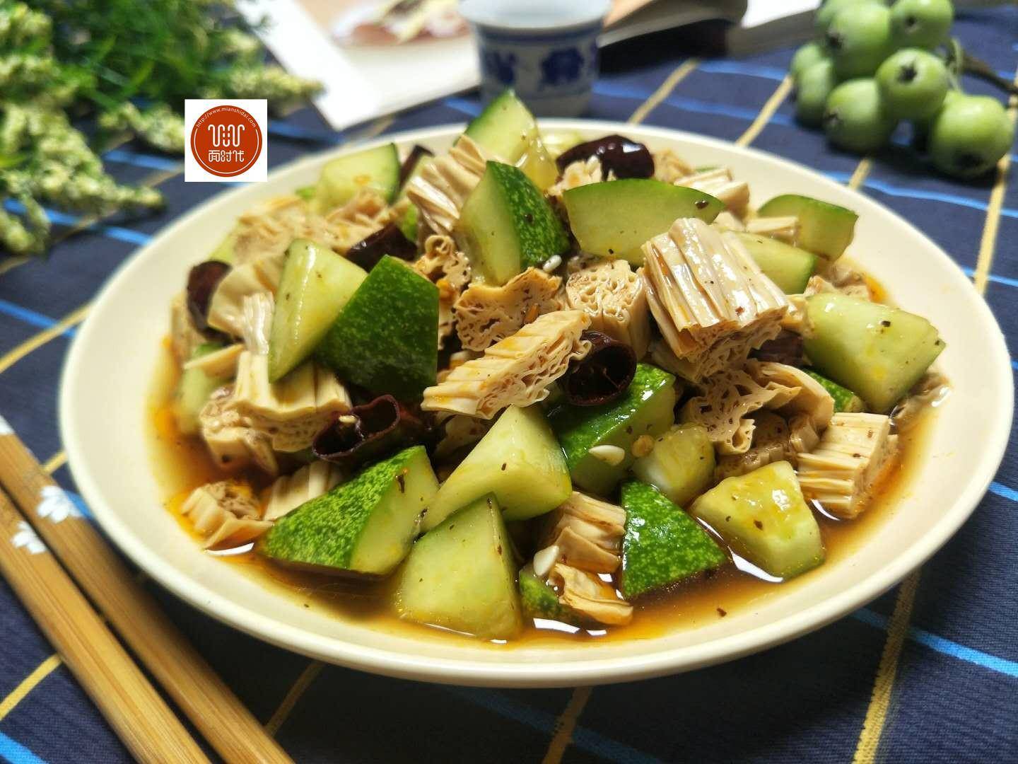 在家必学的一道小凉菜全家都爱吃,助消化凉菜