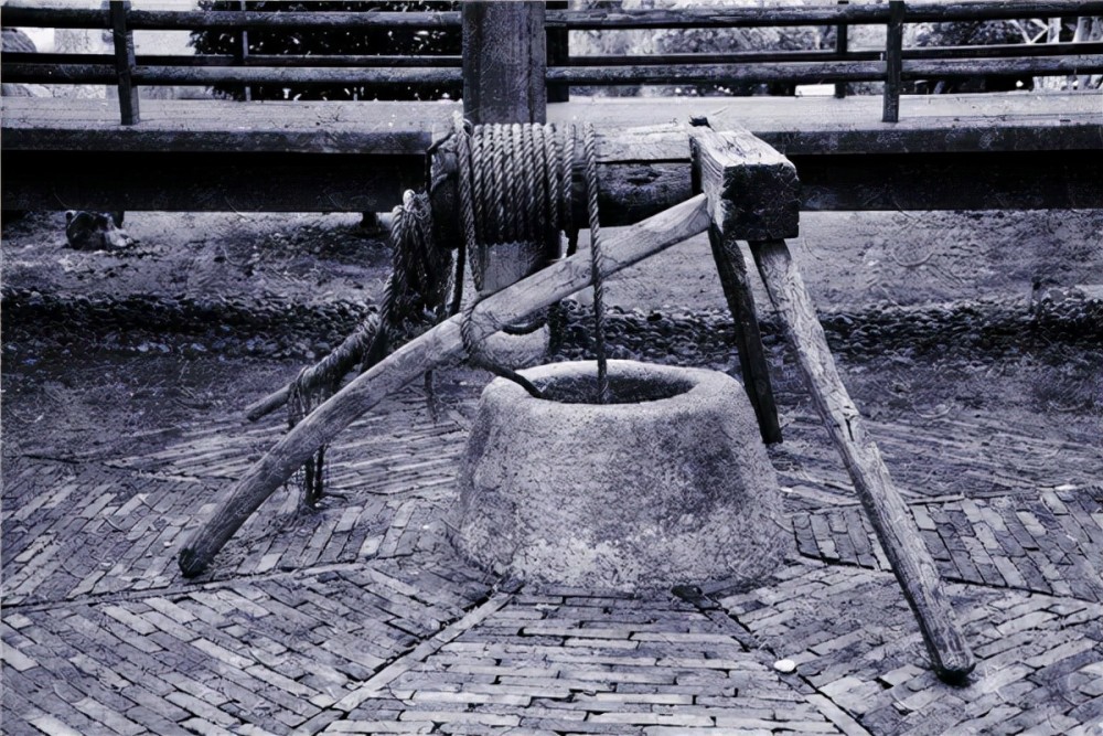 世上到底有没有鬼？一百多年前一桩诡异蹊跷的案件，至今依然无解