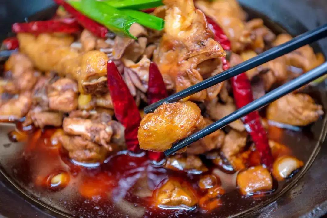 毕节和娄山关哪个适合康养避暑,武隆木根村和娄山关哪里避暑好