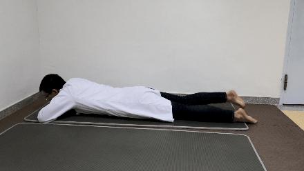 膝关节疼痛或外伤，做完手术在床上静养三个月就可以活动如初了？