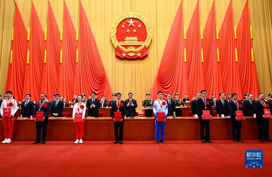 北京冬奥会冬残奥会总结表彰大会隆重举行习*平近**发表重要讲话