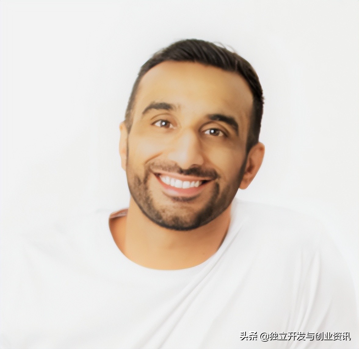 为房东开发的网站，却为我持续带来每月2万2的收入