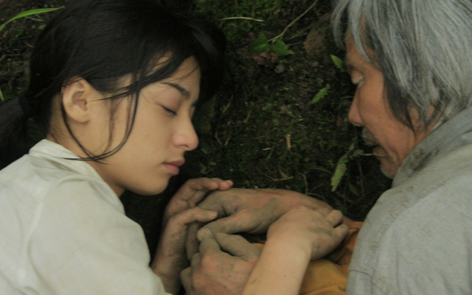 日本著名女性艺人被爆出轨,日本女星被曝出轨导演