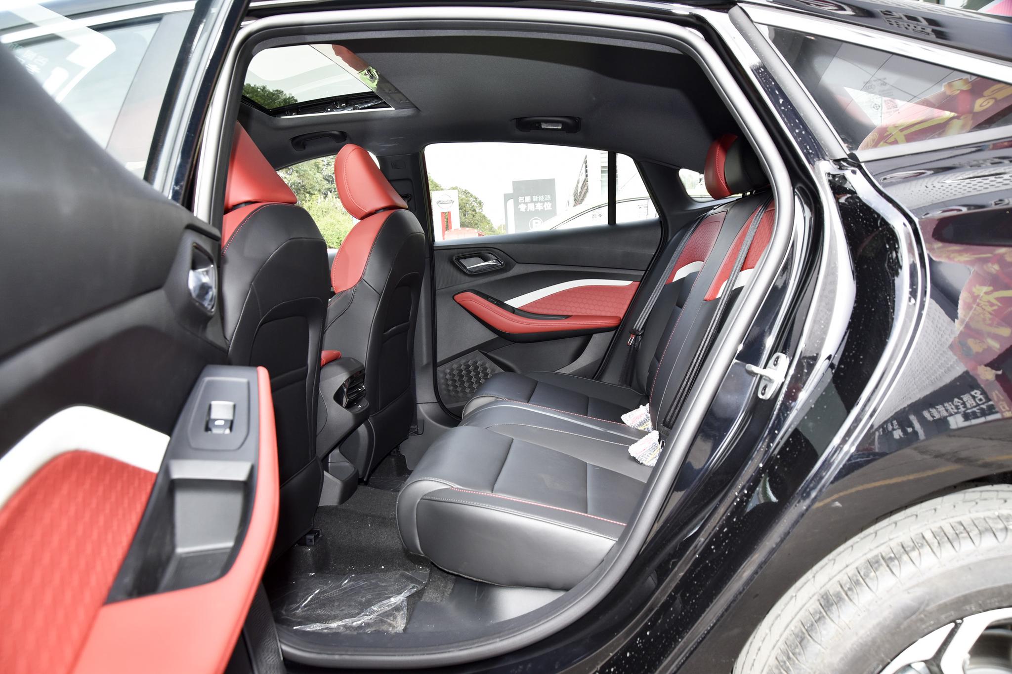 代步车油耗低有哪几款车型,8万元选代步车哪三款可以更节约