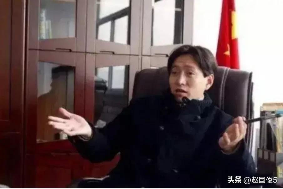 中国足球运动员为什么叫快马,中国足球史上最有名的快马