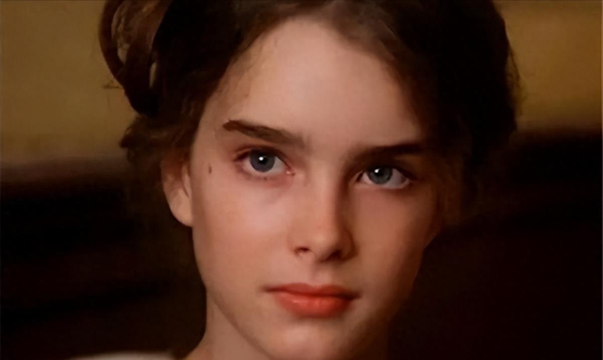 10岁全裸出镜，20岁声称自己仍是处女，“美国舒淇”的裸照风波