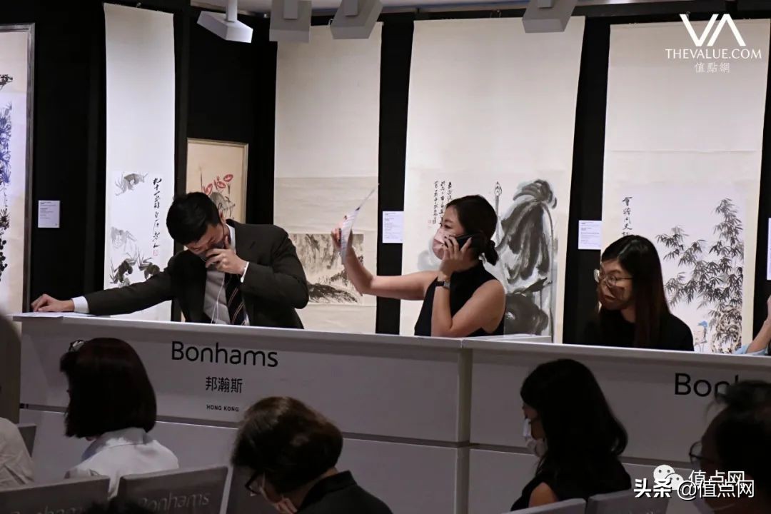 乾隆官窑精品瓷器一对,乾隆御制的珐琅彩八仙过海拍卖价