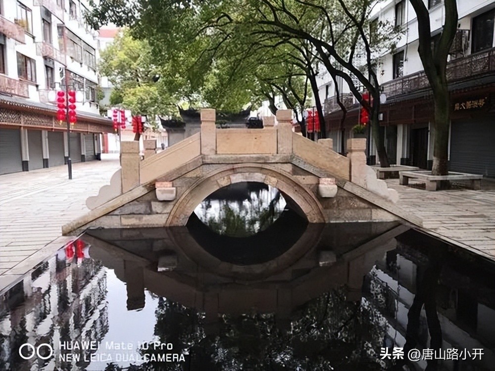 新场古镇老街,新场古镇和青溪老街哪个好玩