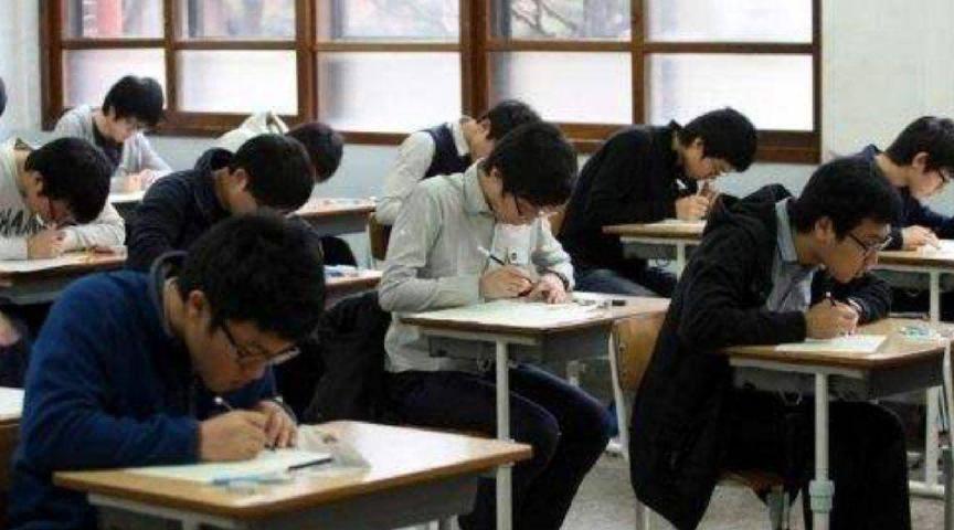 韩国之痛：生育率跌至谷底，自杀率居高不下，无限地狱模式内卷