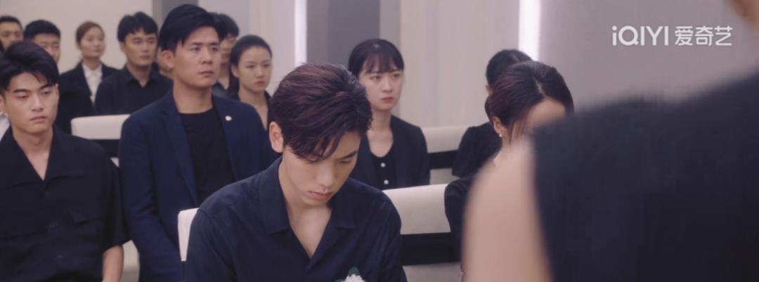 鑺冲績鑽℃季鑻辨枃鎻掓洸,鑺冲績鑽℃季鍘熺増