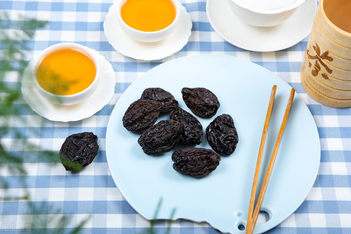 西梅干自己怎么做,西梅干是怎样做成的