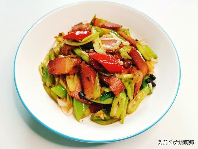 炒腊肉放油不,豆腐干炒腊肉的做法腊肉不咸