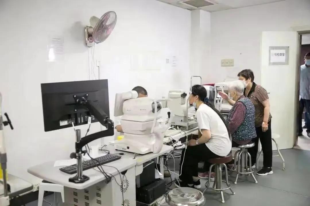 学医苦不苦冷暖自知,学医累吗图片