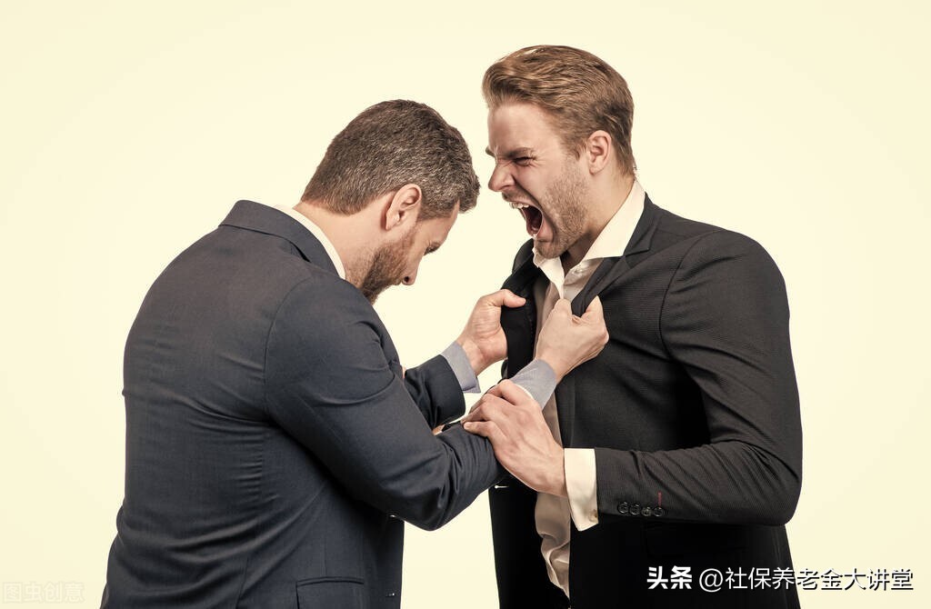 档案年龄大身份证小退休怎样办理,职工退休年龄按身份证还是按档案