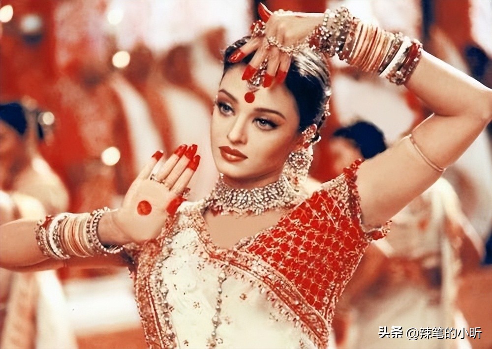 印度古典舞蹈的流派,为什么印度电影里都有舞蹈