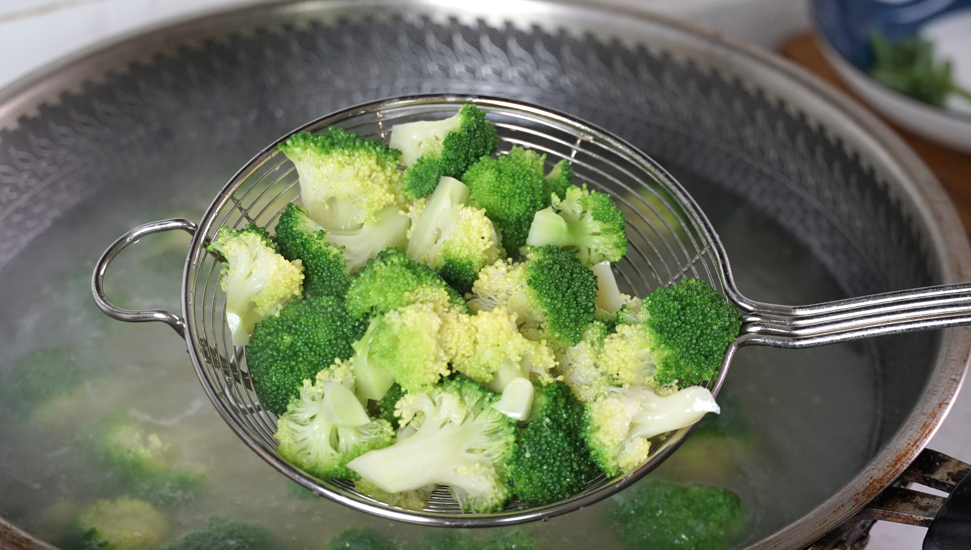 三伏天出汗多要补钾多吃8道菜,夏季出汗多吃什么能安全补钾